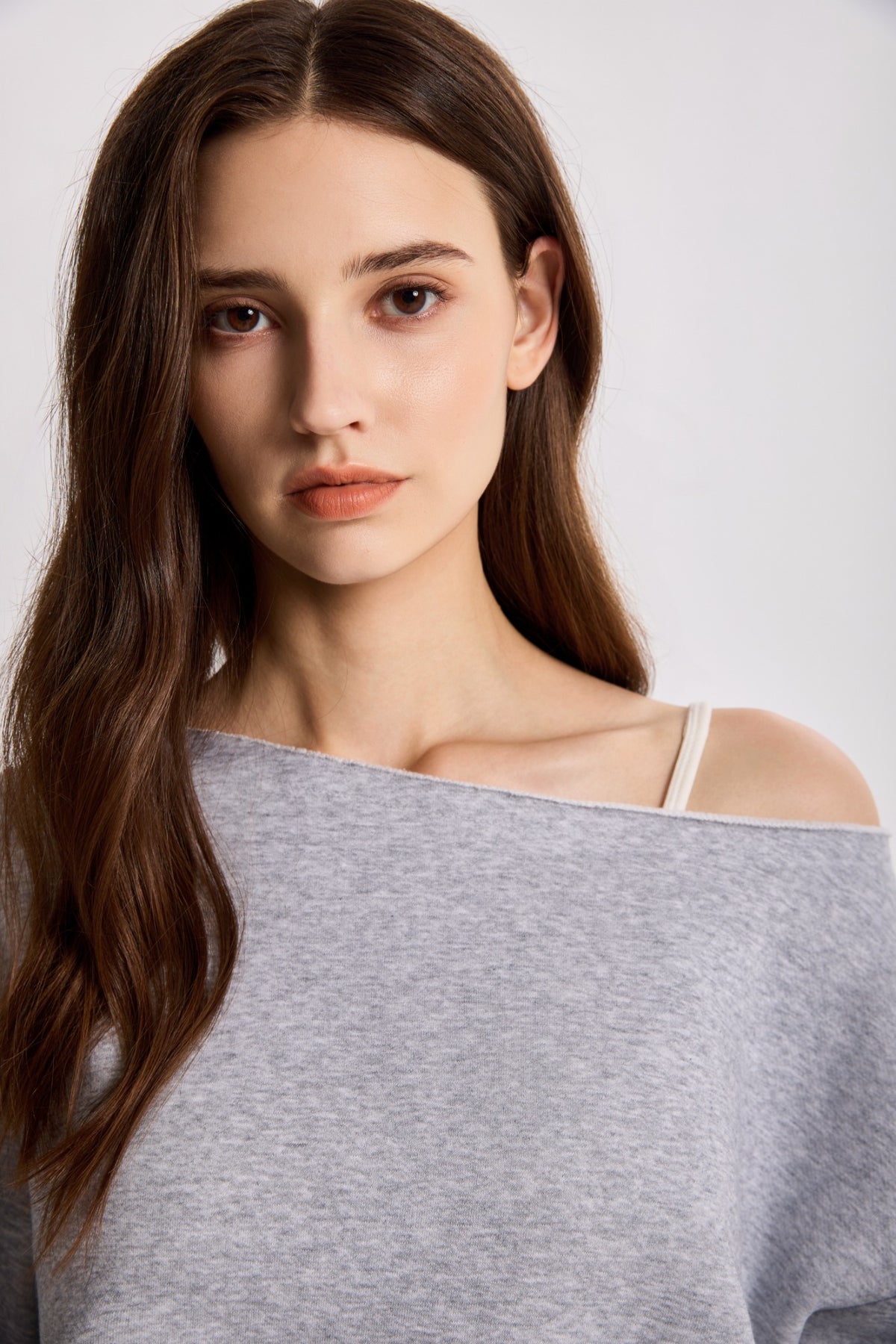 AW26-STU-OSS-001 | Heather Grey | Detail 2