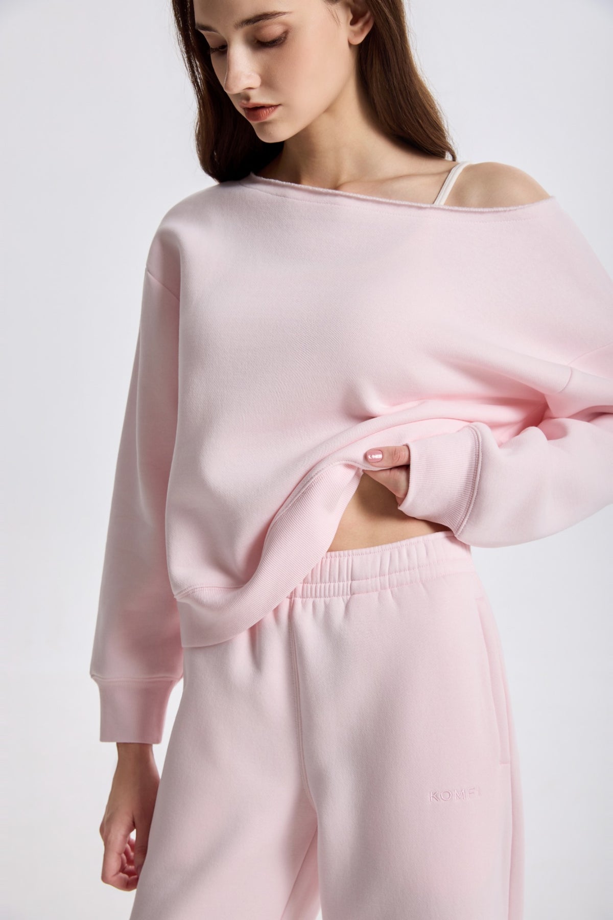 AW26-STU-OSS-001 | Villa Pink | Main